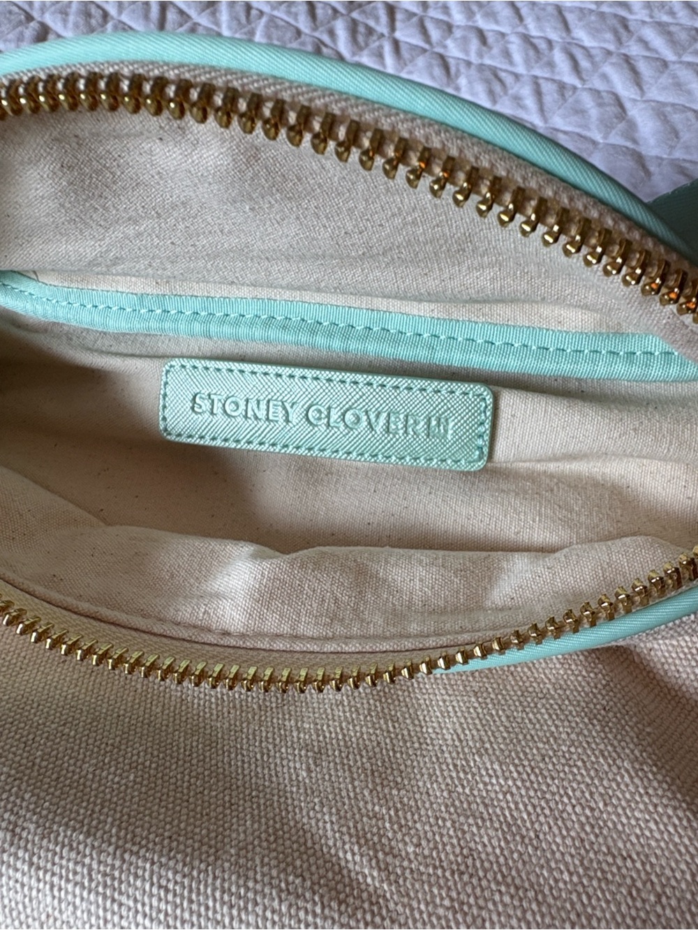 Stoney Clover Lane Cream Canvas Classic Fanny with Mint Trim NWOT - Picture 4 of 6